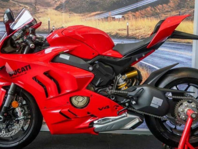 Ducati Panigale V4 2023 ra mắt phiên bản nâng cấp