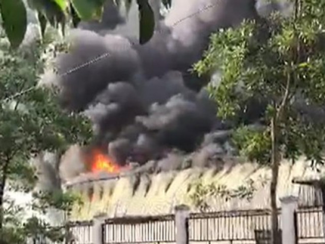 Cháy lớn tại Khu công nghiệp Quang Minh