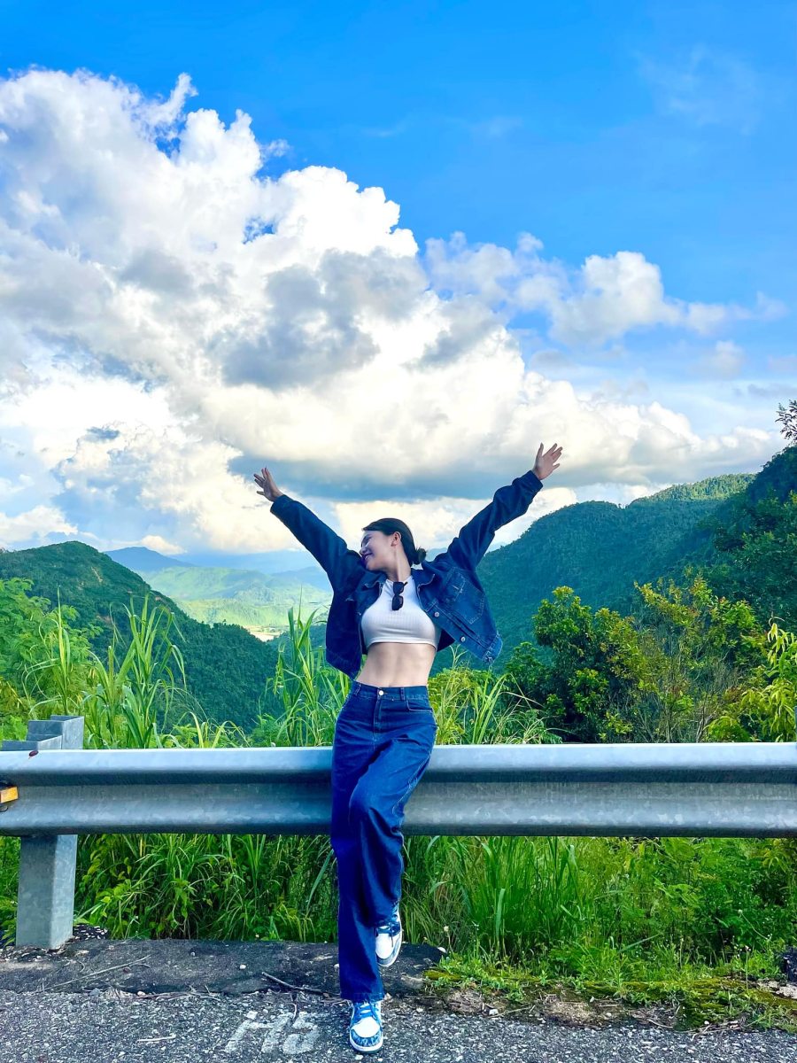 Cô gái Quảng Nam chăm "úp sàn" để có vòng eo con kiến, gợi cảm từ đời lên phim - 3