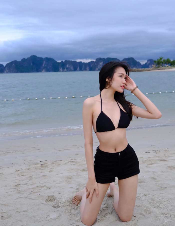“Bạn gái Đoàn Văn Hậu” mặc áo ngắn khoe vòng eo 55 cm, nhiều người nghi ngờ "bóp eo" - 6