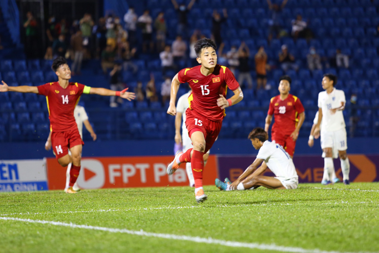 Video bóng đá U19 Việt Nam - U19 Thái Lan: Chiến quả ngọt ngào, cay đắng &#34;Voi chiến&#34; - 1