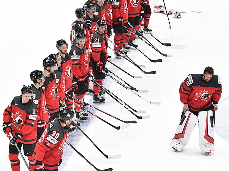 Tố cáo cầu thủ quấy rối tình dục và chiêu trò của Hiệp hội Hockey Canada