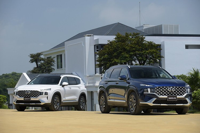 Giá xe Hyundai Santa Fe niêm yết và lăn bánh tháng 8/2022 - 3