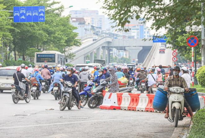 Hà Nội: Những điểm nóng ùn tắc ra sao sau tổ chức lại? - 2