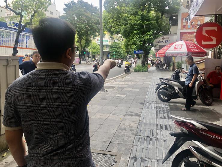 Nhân chứng kể phút người phụ nữ bị sát hại trên phố Hàng Bài, Hà Nội