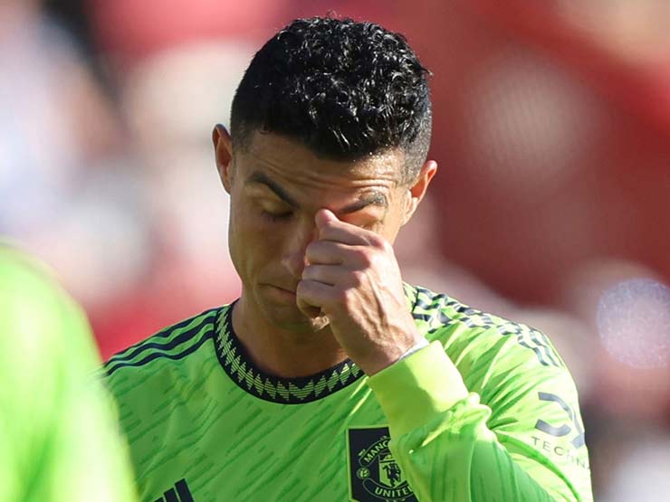 Ronaldo lại tìm đường rời MU: Xin được đến 2 đại gia châu Âu, được trả lời ra sao?