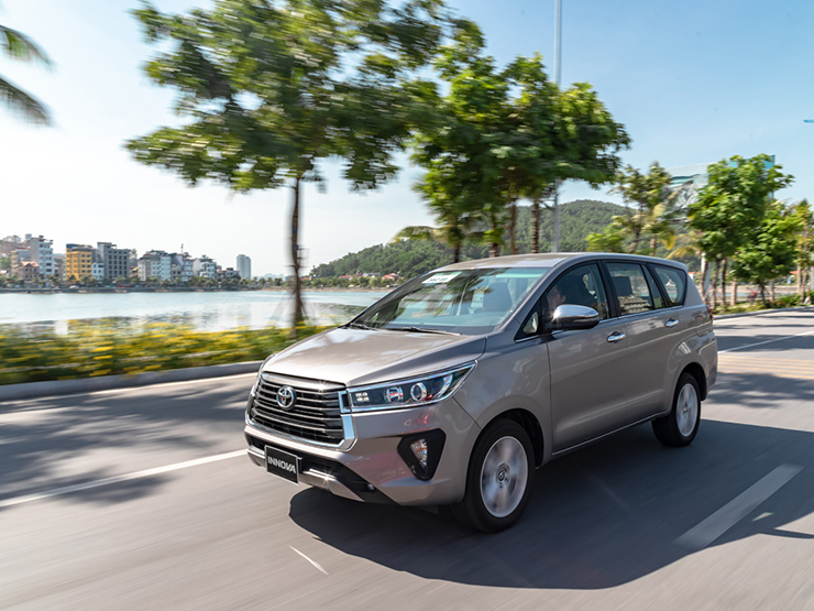 Giá xe Toyota Innova tháng 8/2022, gia hạn bảo hành và ưu đãi lãi suất vay