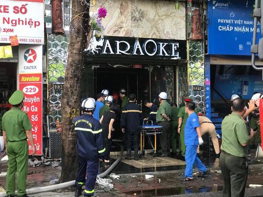 Điều tra vụ cháy quán karaoke làm 3 chiến sĩ hi sinh, rà soát toàn bộ quán karaoke, bar, vũ trường - 1