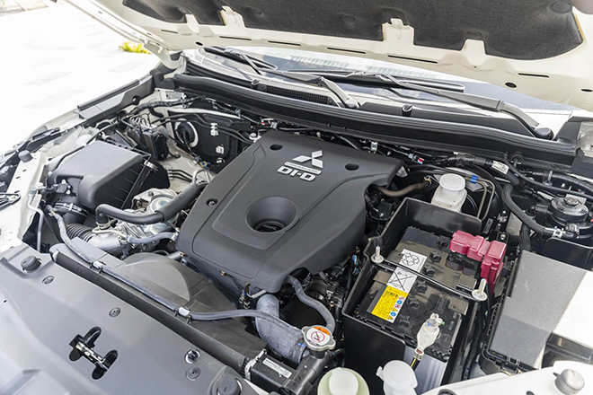 Giá xe Mitsubishi Pajero Sport tháng 8/2022, ưu đãi tương đương 20 triệu đồng - 11