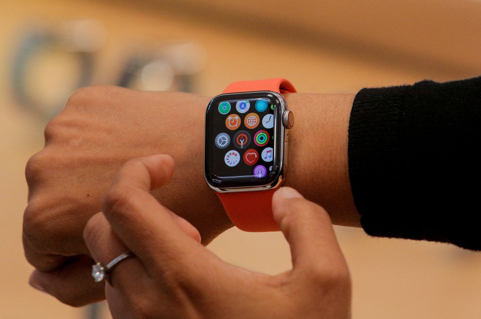 Sắp có Apple Watch và MacBook “made in” Việt Nam - 1