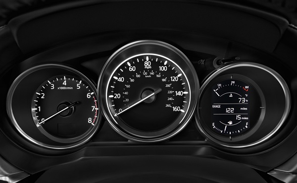 Bảng giá xe Mazda 6 mới nhất nửa cuối tháng 08/2022 - 10