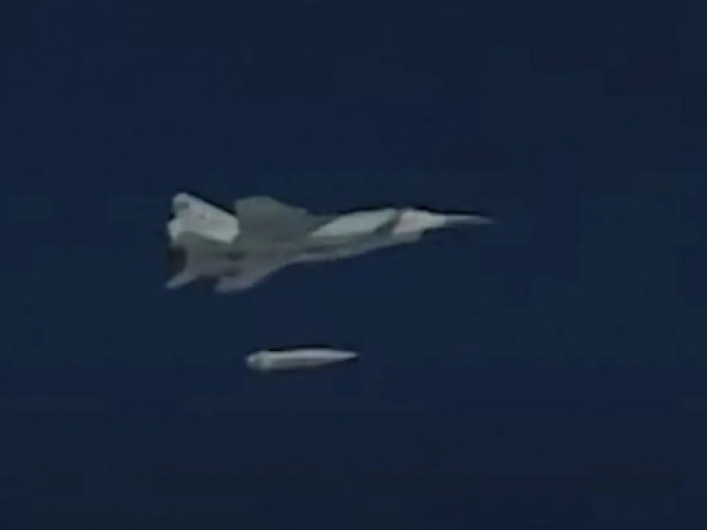 Tên lửa siêu vượt âm Nga san phẳng sở chỉ huy Ukraine
