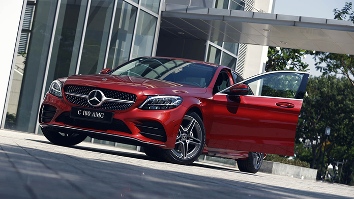 Tầm giá 1,5 tỷ nên chọn Honda Accord hay Mercedes C180 AMG? - 12