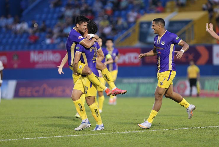 Trực tiếp bóng đá Bình Dương - Hà Nội: Không có thêm bàn thắng (V-League) (Hết giờ) - 17