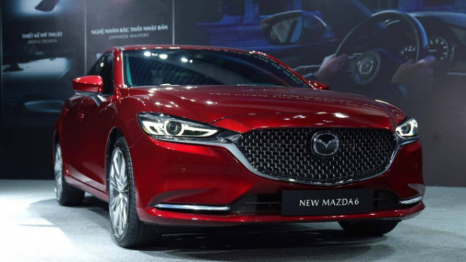 Mazda6 giảm giá hơn 70 triệu đồng tại đại lý - 1