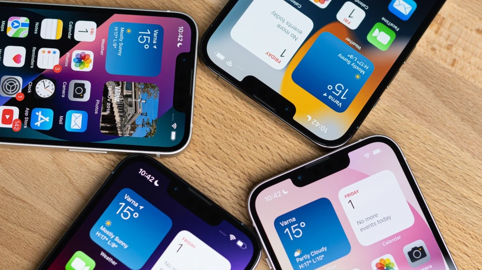 iPhone 13 Series quá "đắt hàng", đe doạ cả bộ tứ iPhone 14? - 1