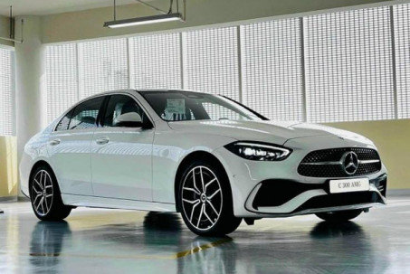 Bảng giá xe Mercedes C300 AMG tháng 9/2022 cùng đánh giá chi tiết