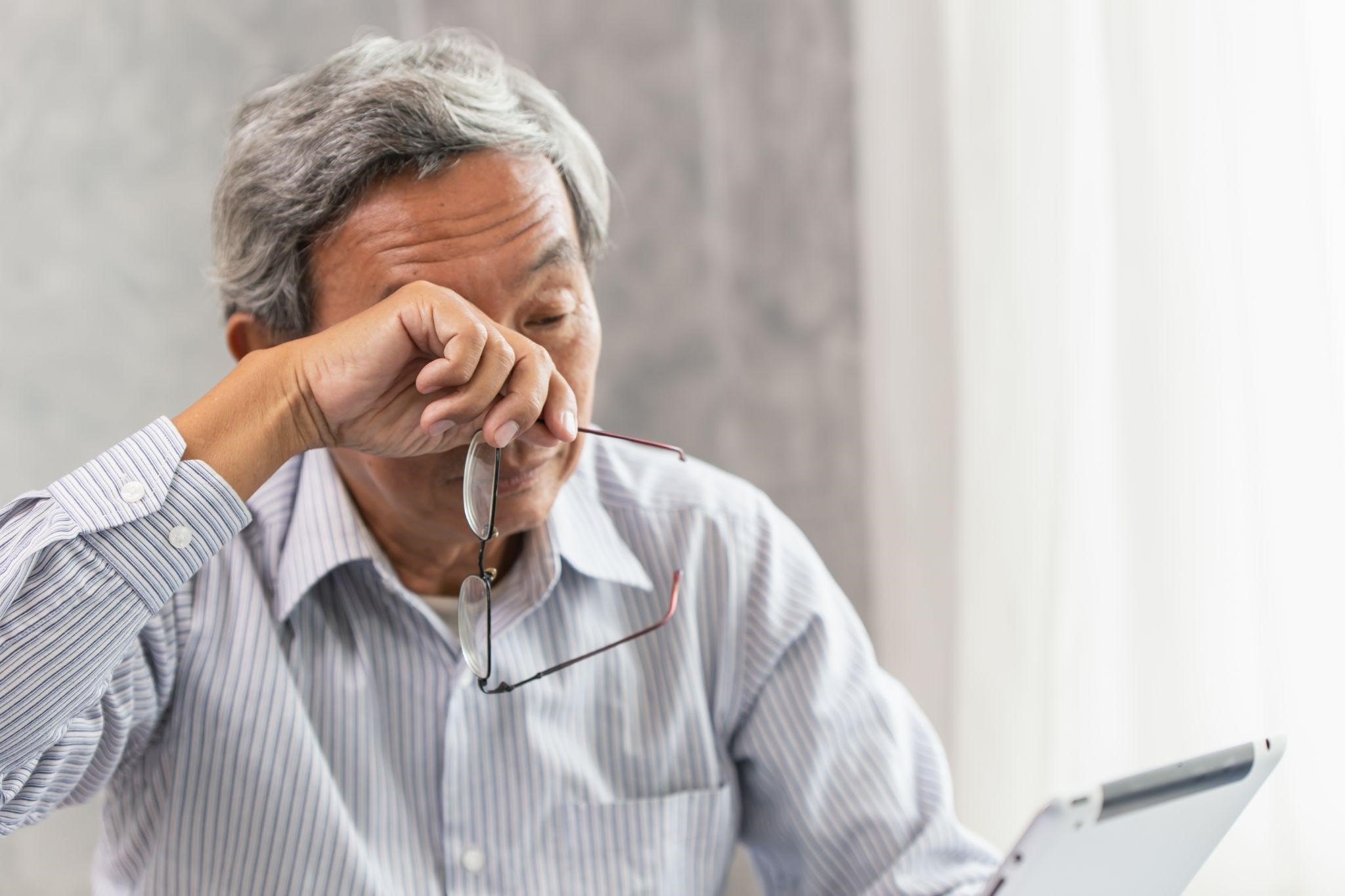 Bạn có biết về bệnh khô mắt ở người lớn tuổi? Đăng ký khám miễn phí cùng chuyên gia ngay hôm nay! - 1