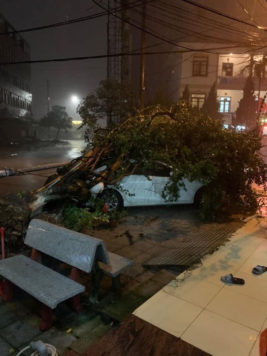 Đêm mất ngủ của người dân Quảng Ninh, Hải Phòng sau cuồng phong bão số 3 - 14