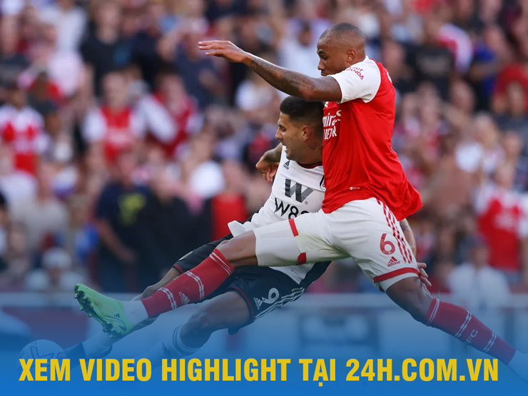 Video bóng đá Arsenal - Fulham: Hiệp 2 bùng nổ, ”tội đồ” hóa anh hùng (Xem video highlight tại 24h.com.vn)