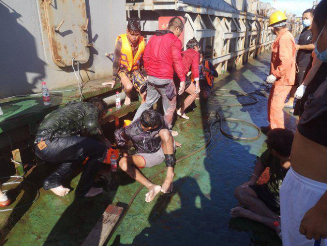 8 người Myanmar trôi dạt trên biển được đưa vào Bà Rịa - Vũng Tàu - 1