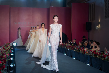 Lương Thuỳ Linh mặc váy cưới, xuất hiện như nữ thần trên sàn diễn thời trang