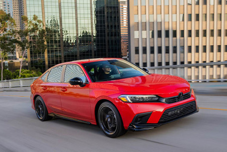 Giá xe Honda Civic niêm yết và lăn bánh tháng 9/2022