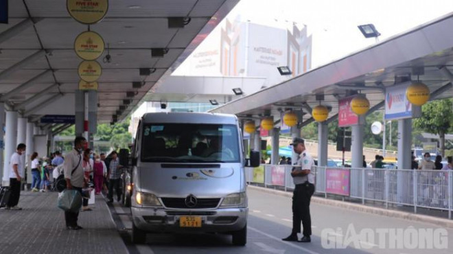Xe buýt sân bay Tân Sơn Nhất vé chỉ 5.000 đồng vẫn không có khách - 3