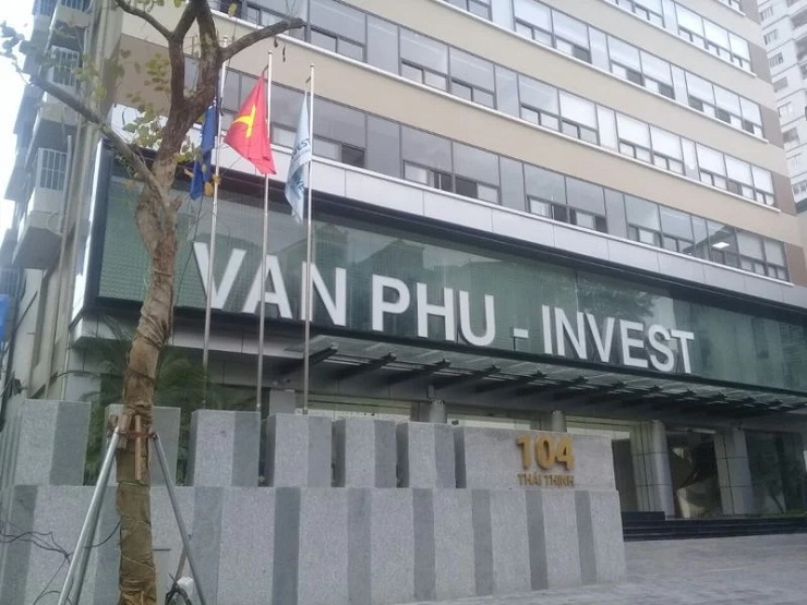 Một cá nhân trở thành cổ đông lớn Văn Phú Invest - 1