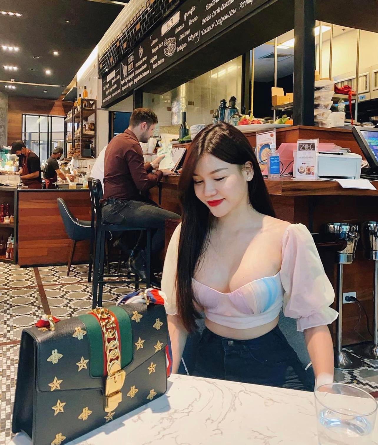 Bạn gái gymer của thủ môn Lâm Tây sắc vóc ngày càng đỉnh cao nhờ bền bỉ tập luyện - 4