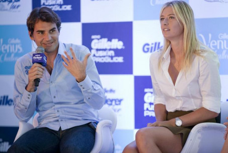 Federer vẫn ám ảnh vì thua Djokovic, Sharapova “tấu hài” (Tennis 24/7)