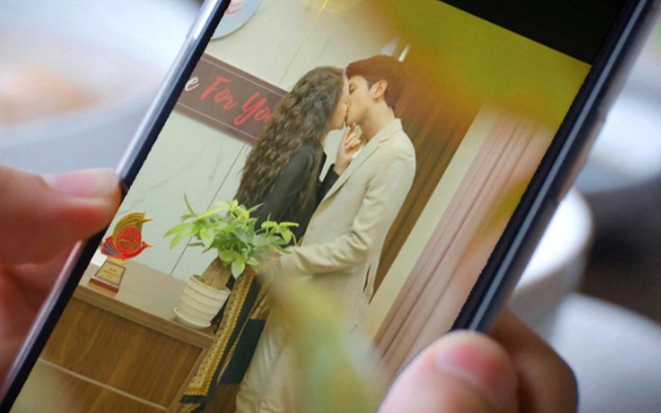 Nàng thơ của Đen Vâu táo bạo hôn hot boy kém 4 tuổi, Mỹ Tâm còn gây bất ngờ hơn - 11