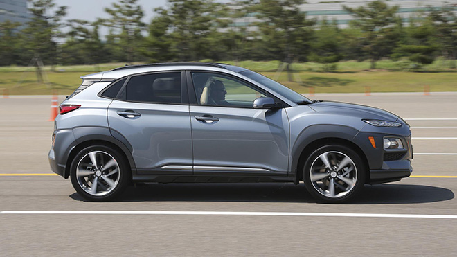 Giá xe Hyundai Kona niêm yết và lăn bánh tháng 9/2022 - 5