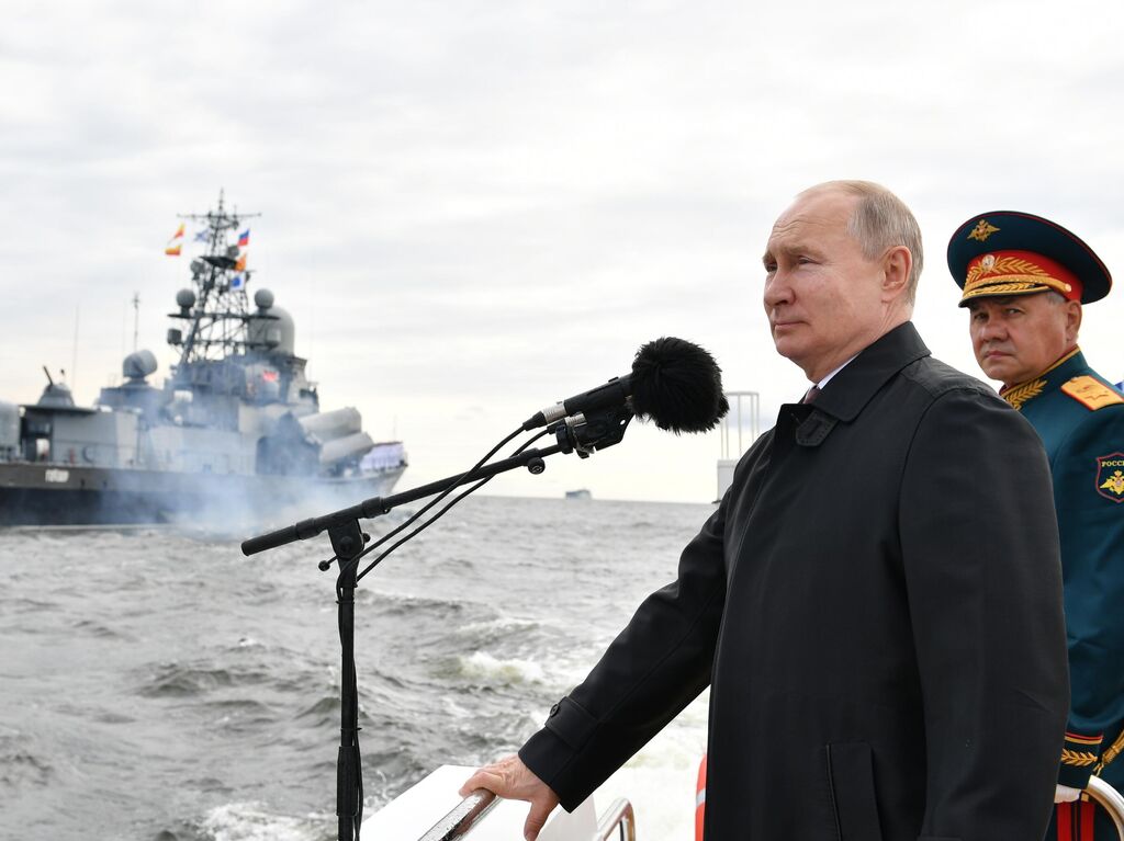 Ông Putin nói về vũ khí Nga ở chiến trường Ukraine - 1
