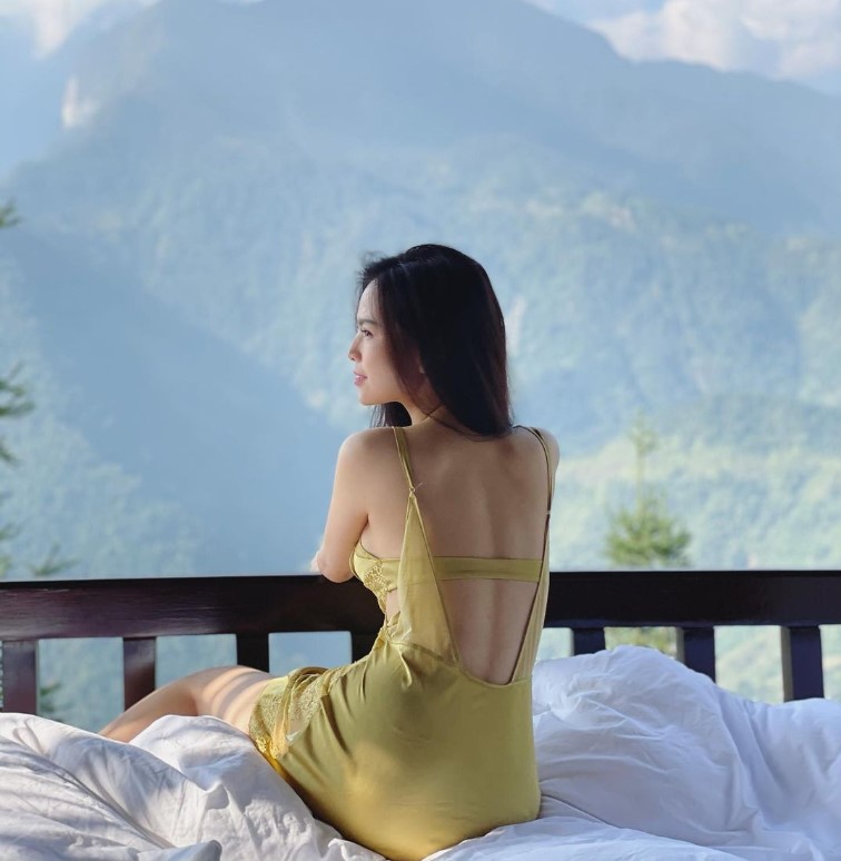 "Thánh nữ Mì Gõ" tuổi 34 vẫn quá gợi cảm nhờ miệt mài tập luyện "xây" đường cong - 5