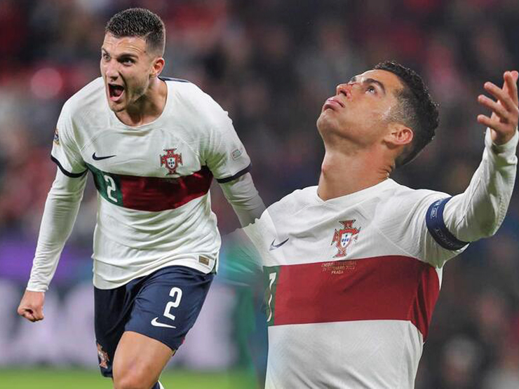 Bồ Đào Nha thắng đậm 4-0: HLV Santos bênh vực Ronaldo, Dalot mừng cú đúp