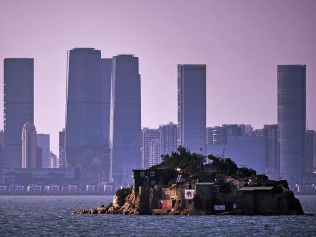 中国が台湾を奪還した場合、小さな島が最初に影響を受ける可能性がある