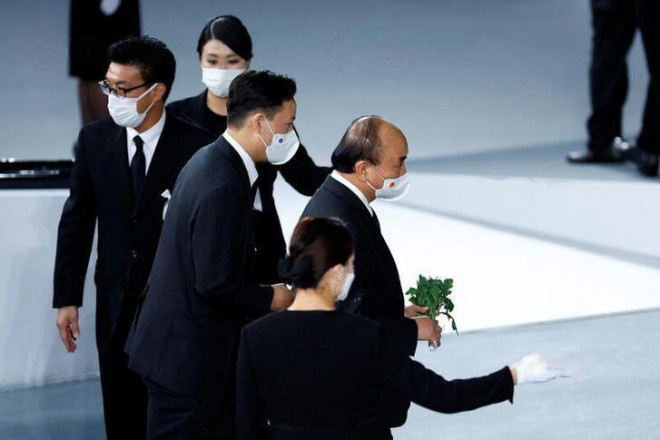 Khoảnh khắc xúc động trong lễ quốc tang cố Thủ tướng Shinzo Abe - 12