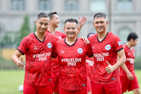 Công Vinh, Văn Quyến tập cực sung chuẩn bị đấu huyền thoại Dortmund