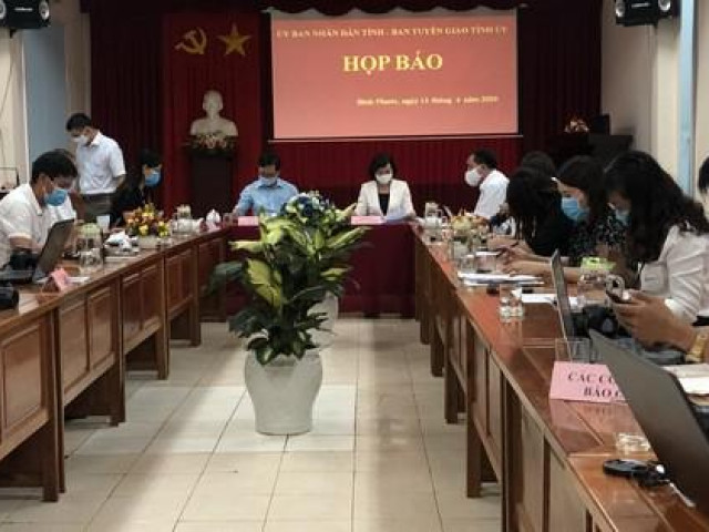 Tỉnh ủy Bình Phước họp báo khẩn vụ Phó Chủ tịch HĐND huyện chống đối đo thân nhiệt