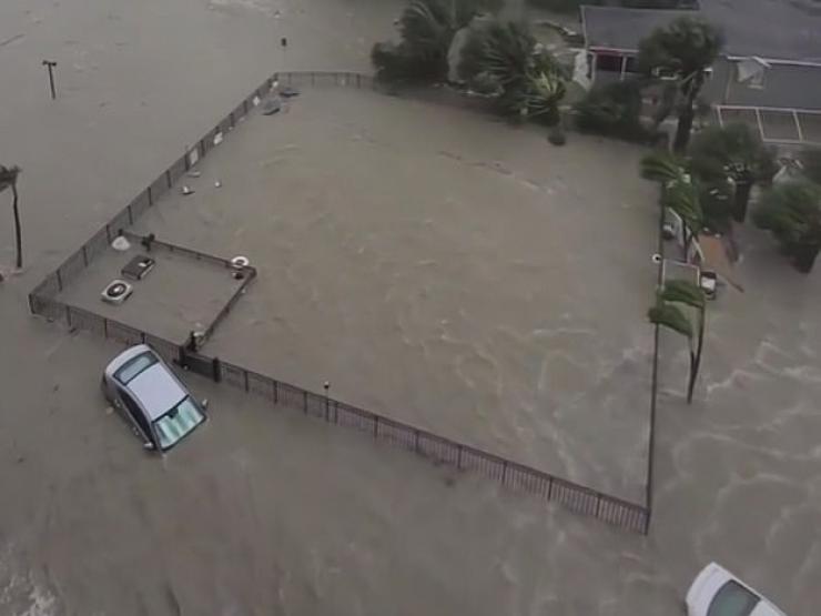 Mỹ: Hình ảnh trước và sau khi siêu bão Ian sức gió mạnh khủng khiếp đổ bộ Florida