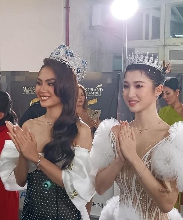 Á hậu Phương Nhi qua ống kính cam thường: Da trắng bật tông, xinh hơn ảnh qua chỉnh sửa - 3