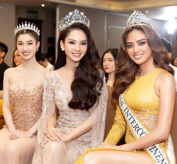 Á hậu Phương Nhi qua ống kính cam thường: Da trắng bật tông, xinh hơn ảnh qua chỉnh sửa - 7