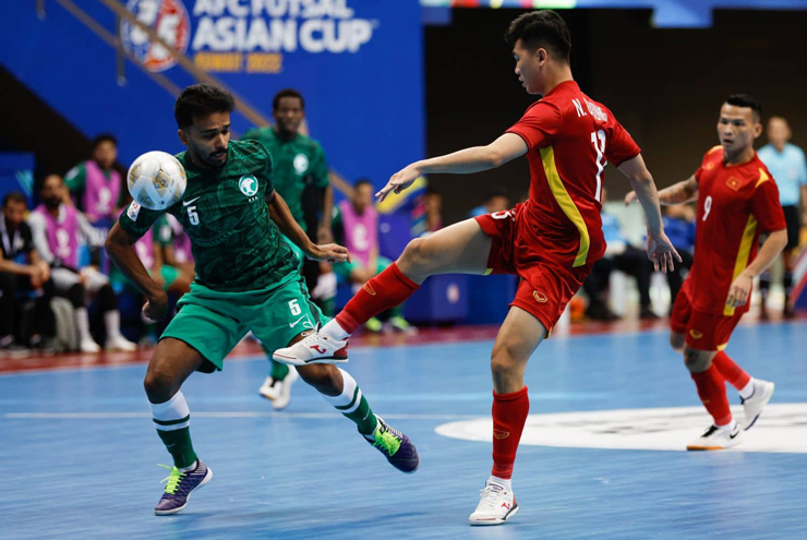 Video bóng đá ĐT Việt Nam - Saudi Arabia: Hiệp 2 nghẹt thở, vỡ òa phút cuối (Futsal châu Á) - 1