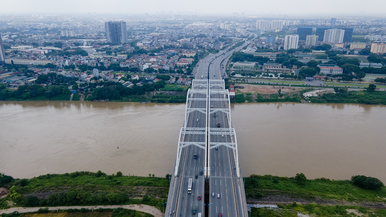 Chiêm ngưỡng cây cầu vòm thép vượt sông rộng nhất Việt Nam - 1