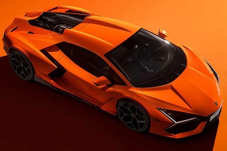 Siêu xe Hybrid Lamborghini vừa ra mắt đã cháy đơn đặt hàng đến năm 2025