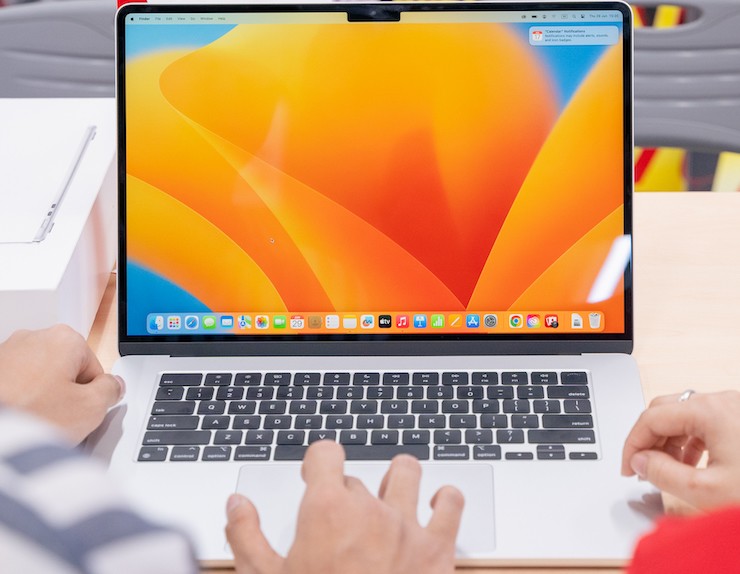 MacBook Air M2 15 inch lên kệ tại Việt Nam, bản rẻ nhất hứa hẹn gây &#34;sốt&#34; - 1