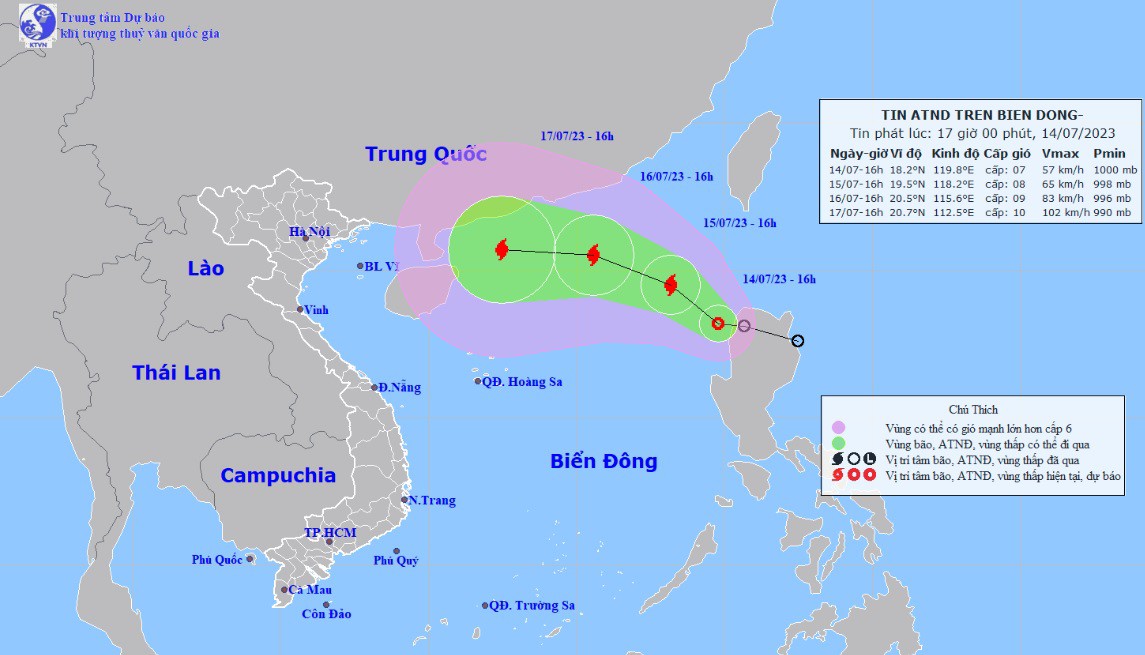 Áp thấp nhiệt đới đã vào Biển Đông, khả năng mạnh thành bão trong 24 giờ tới - 1