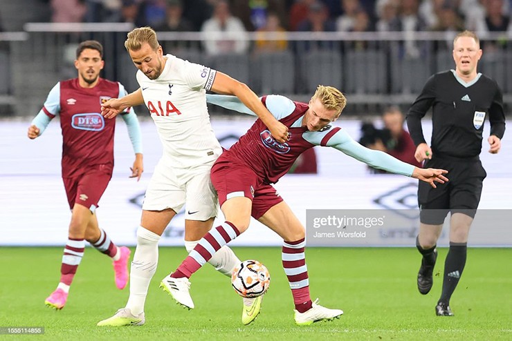 Ông chủ Tottenham "quay xe" hối thúc bán Kane, Bayern muốn trao hợp đồng khủng - 1