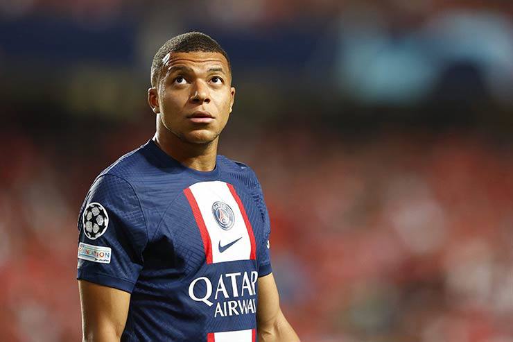 Chuyện nhà giàu PSG: Trước Mbappe đã từng dọa nạt, tranh chấp tiền với một loạt SAO - 1